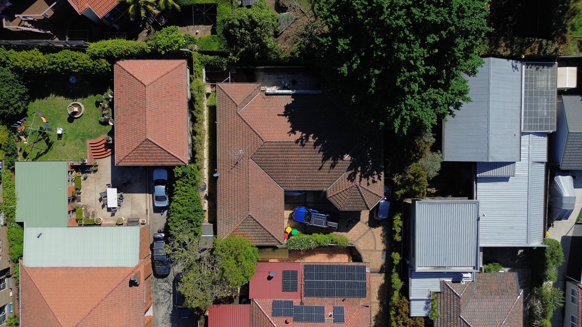 Heritage tile roofing