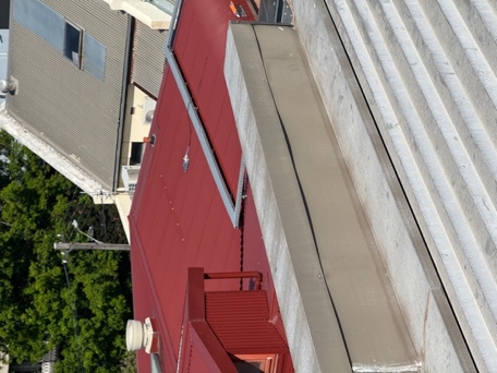 Flashing at brick mortar junction